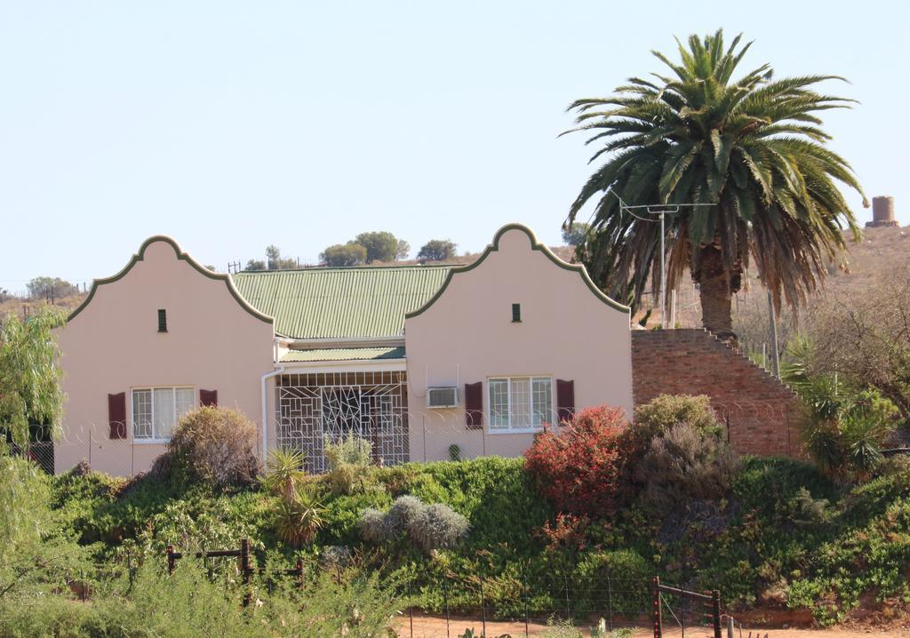 Grysbok Self Catering Accommodation Oudtshoorn Eksteriør billede
